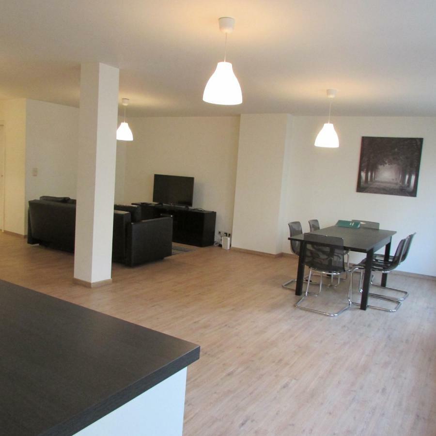 Huidreal Meir Antwerp Luaran gambar